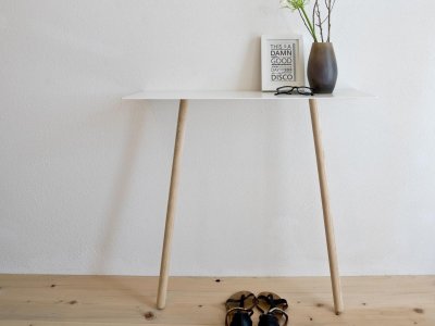 Anlehnkonsole THANKS aus Esche von kommod Anlehnkonsole THANKS aus Esche von kommod