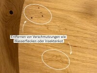 Holztisch mit leichten Flecken